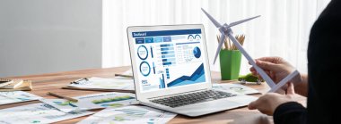 İş veri paneli, pazarlama stratejisi planlaması için iş zekası analizi sunar. Müşteri taleplerini analiz etmek ve iş dünyasının geleceğini önceden görmek için büyük veriler sunulur.