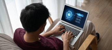 Yapay zeka teknolojisini çalıştırmak için komut mühendisi ve kullanıcı kolaylığı için üretici yapay zeka yardımcı araçları insanların yapay zeka işlevlerini teşvik ederek yapay zekayı çalıştırmalarına yardımcı olur