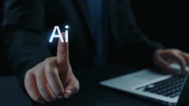 Yapay zeka sanal asistanı Chatbot ile yapay zeka konsepti ile insan etkileşimi, yapay zeka mühendisliği, LLM yapay zeka derin öğrenimi iş desteği için üretken yapay zeka kullanımı. Kullanıcı Kimliği