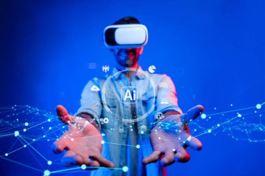 Yapay zeka mühendisliği, büyük veri ve yapay zeka makinesi kavramında yapay zeka beyin işlemcisiyle iş desteği için üretken yapay zeka kullanmayı öğrenen insan etkileşimi. Faas