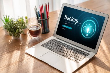 Yedek Depolama Verisi İnternet Teknolojisi İş Konsepti. Veritabanı depolama teknolojisi dosya aktarım paylaşımı, siber, büyük veri bilgileri, internet bankacılığı uygulaması indirme işlemi kolayca yapılır