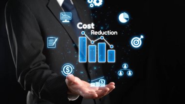 Maliyet azaltma, dijital grafik EIDE örtüşmeleri ile gösterilen maliyet tasarrufu kavramı, kurumsal işletmeler gereksiz harcamaların azaltılması yoluyla maliyet ve şirket kaynaklarını etkili bir şekilde tasarruf eder