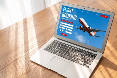 Online uçuş rezervasyon sitesi mod rezervasyon sistemi sağlar. Seyahat teknolojisi kavramı .