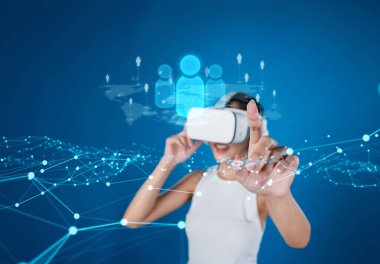 İş adamı ağ kurar, değerli bağlantılar kurar. Profesyonel ağı ve fırsatları genişletmek için etkili insanlar ağ stratejileri geliştiriyor.