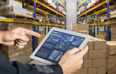 İş veri paneli, pazarlama stratejisi planlaması için iş zekası analizi sunar. Müşteri taleplerini analiz etmek ve iş dünyasının geleceğini önceden görmek için büyük veriler sunulur.