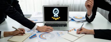 Çevrimiçi ürün sertifikası, önemli bir başarı. Ürün sertifikasını geçirerek kaliteye ve güvenilirliğe olan bağlılığını gösteriyor. canlı