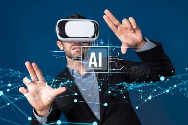 Yapay zeka mühendisliği, büyük veri ve yapay zeka makinesi kavramında yapay zeka beyin işlemcisiyle iş desteği için üretken yapay zeka kullanmayı öğrenen insan etkileşimi. Faas