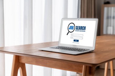 Çalışanların işe alım İnternet ağındaki iş fırsatlarını araması için mod web sitesinde online iş araması