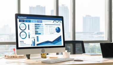 İş veri paneli, pazarlama stratejisi planlaması için iş zekası analizi sunar. Müşteri taleplerini analiz etmek ve iş dünyasının geleceğini önceden görmek için büyük veriler sunulur.