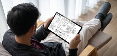 Web sitesi tasarım yazılımı çevrimiçi perakende ticaret ve e-ticaret için model şablonu sağlar