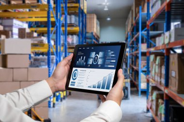 İş veri paneli, pazarlama stratejisi planlaması için iş zekası analizi sunar. Müşteri taleplerini analiz etmek ve iş dünyasının geleceğini önceden görmek için büyük veriler sunulur.