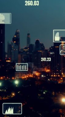 İş verileri analitik arayüzü akıllı şehrin üzerinde uçuyor ve iş zekasının geleceğini değiştiriyor. Stratejik plan için büyük verileri analiz etmek için bilgisayar yazılımı ve yapay zeka kullanılır .