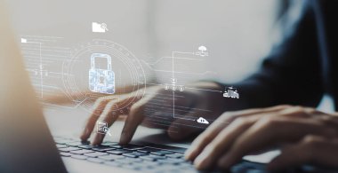 İş adamı siber güvenliğin özünü keşfeder. Siber koruma yöntemlerini, tehditleri derinlemesine araştır ve siber güvenlik duruşunu güçlendir. Siber Güvenlik Çağı EIDE 'de gezinmek için gerekli