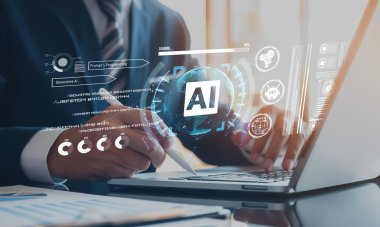 Yapay zeka mühendisliği, büyük veri ve yapay zeka makinesi kavramında yapay zeka beyin işlemcisiyle iş desteği için üretken yapay zeka kullanmayı öğrenen insan etkileşimi. EIDE