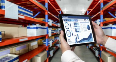 İş veri paneli, pazarlama stratejisi planlaması için iş zekası analizi sunar. Müşteri taleplerini analiz etmek ve iş dünyasının geleceğini önceden görmek için büyük veriler sunulur.