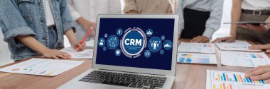 CRM işletme ve işletme için canlı bilgisayarda müşteri ilişkileri yönetim sistemi