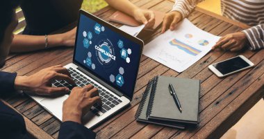 Kaliteli standartları karşılamak için mod çevrimiçi şirket işleri için uyum sistemi