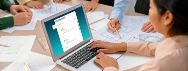 Şirket işleri için canlı bilgisayar yazılımının müşteri deneyimi ve gözden geçirme analizi