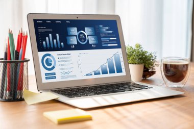 İş veri paneli, pazarlama stratejisi planlaması için iş zekası analizi sunar. Müşteri taleplerini analiz etmek ve iş dünyasının geleceğini önceden görmek için büyük veriler sunulur.