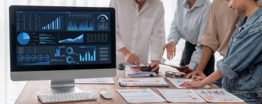 İş veri paneli, pazarlama stratejisi planlaması için iş zekası analizi sunar. Müşteri taleplerini analiz etmek ve iş dünyasının geleceğini önceden görmek için büyük veriler sunulur.