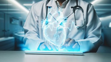Doktorun kalp hologramı yüzerken klavyeyi daktilo etmesine yaklaş. Yetenekli bir tıp çalışanı kalp semptomu teşhis eder ve teknolojik yenilikler kullanarak kalp ameliyatına hazırlanır. Kardiyoloji. İyileştirici..