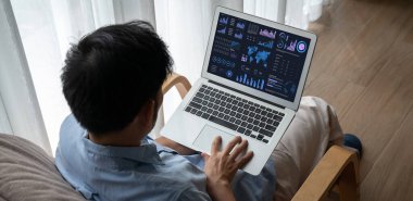 İş veri paneli, pazarlama stratejisi planlaması için iş zekası analizi sunar. Müşteri taleplerini analiz etmek ve iş dünyasının geleceğini önceden görmek için büyük veriler sunulur.