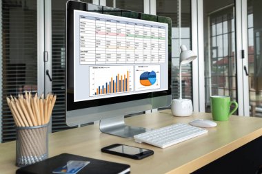 İş veri paneli, pazarlama stratejisi planlaması için iş zekası analizi sunar. Müşteri taleplerini analiz etmek ve iş dünyasının geleceğini önceden görmek için büyük veriler sunulur.