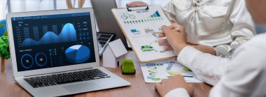 İş veri paneli pazarlama stratejisi planlaması için canlı iş zekası analizi sağlar