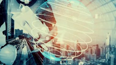 Gelecekteki bina inşaatı ve HUD hologram grafik tasarımı ile yaratıcı mühendislik projesi konsepti. İnşaat mühendisi, mimar ya da inşaat işçisi modern sivil teknoloji ile çalışıyor..