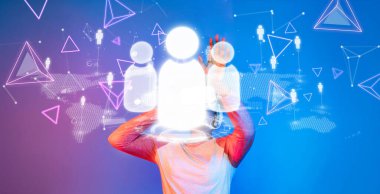 Bir insan, küresel ağ ve iletişimi temsil eden canlı dijital görsellerle etkileşim içindedir. Görüntü, modern dünyadaki teknoloji ve bağlantının birleşimini gösteriyor. XDMCP