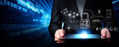 Sanal güvenlik kavramları ve veri koruması kavramlarını bir tablet üzerinde görselleştirilmiş dijital bir kilit ile modern ve güvenli bir ortamda teknolojiyi vurguluyor. XDMCP