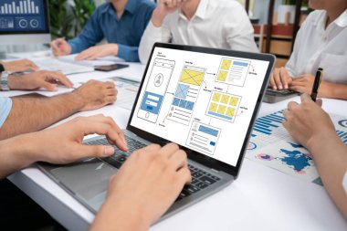 Hareketli mobil uygulama ve web sitesi için UX UI tasarım süreci. Profesyonel uygulama geliştiricisi için kablo grafiğinin yaratıcı prototipi .