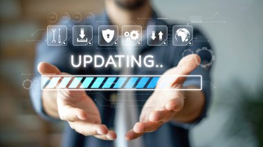 İş adamı bilgi ve yazılımın güncellenmesine yatırım yaparak rekabetçiliğin güncellenmesini sağlar. Hem bilgi hem de yazılım verimliliği güncellemesi için sürekli güncelleme ve güncelleme öncelikleri belirleniyor. EIDE