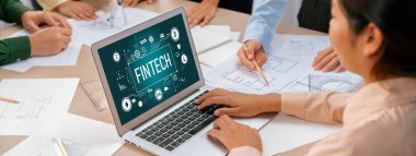 Piyasa stratejisini analiz etmek için Fintech finansal teknoloji yazılımı