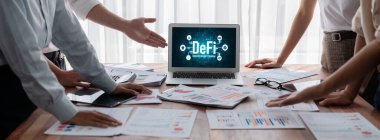 Merkezi olmayan finans ya da bilgisayar ekranında DeFi konsepti. Defi sistemi yeni yatırım ve tasarruf seçenekleri sunuyor .