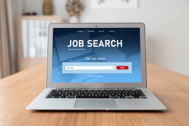 Çalışanların işe alım İnternet ağındaki iş fırsatlarını araması için mod web sitesinde online iş araması
