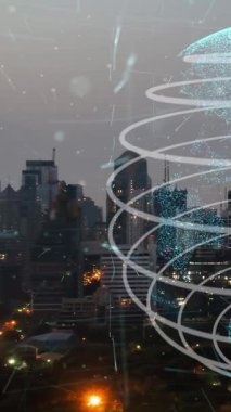 Akıllı şehirde küresel bağlantı ve internet ağı değişikliği. Gelecekteki kablosuz dijital bağlantı ve sosyal medya ağı kavramı .