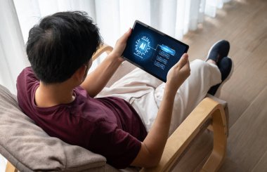 Yapay zeka teknolojisini çalıştırmak için komut mühendisi ve kullanıcı kolaylığı için üretici yapay zeka yardımcı araçları insanların yapay zeka işlevlerini teşvik ederek yapay zekayı çalıştırmalarına yardımcı olur