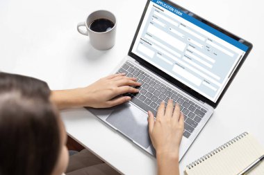 İnternet sitesinde canlı kayıt için çevrimiçi başvuru formu
