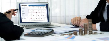 Kişisel organizatör ve çevrimiçi iş dünyası için hızlı zamanlama planlaması için bilgisayar yazılım uygulaması takvimiName