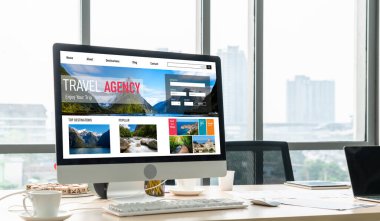 Model arama ve seyahat planlama için internet sitesi uçuş, otel ve tur rezervasyonları için anlaşma ve paket sunuyor