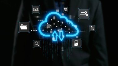 Bir iş elbisesi üzerinde veri transferi sembolleriyle modern bulut teknolojisinin görsel temsili, yenilik, güvenlik ve dijital çözümlerin temaları. Dörtgen