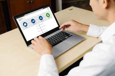 Ürün nakliyesi ve teslimatı için e-ticaret ve mod çevrimiçi iş izleme sistemi
