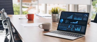 İş veri paneli, pazarlama stratejisi planlaması için iş zekası analizi sunar. Müşteri taleplerini analiz etmek ve iş dünyasının geleceğini önceden görmek için büyük veriler sunulur.