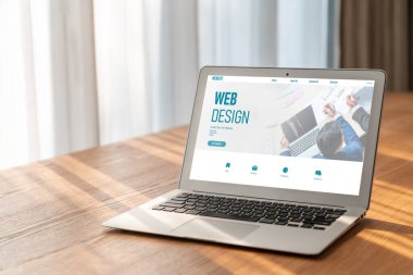Web sitesi tasarım yazılımı çevrimiçi perakende ticaret ve e-ticaret için model şablonu sağlar