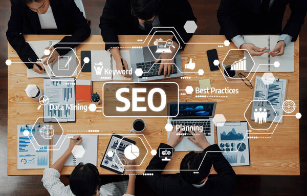 Динамичная деловая встреча была сосредоточена на стратегиях SEO, демонстрируя сотрудничество по интеллектуальному анализу данных и планированию ключевых слов для повышения эффективности цифрового маркетинга. Ах!