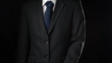İşadamı, ticari kar artışının gelecekteki hedefe arttığını gösteren imalı bir tablo çizdi. Şirket işlerinin yükselmesi için mükemmel bir mali durum. Finans ve para teknolojisi .