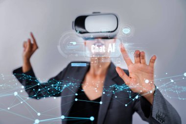 Yapay zeka sanal asistanı Chatbot ile yapay zeka konsepti ile insan etkileşimi, yapay zeka mühendisliği, LLM yapay zeka derin öğrenimi iş desteği için üretken yapay zeka kullanımı. FaaS