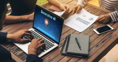 Yapay zeka teknolojisini çalıştırmak için komut mühendisi ve kullanıcı kolaylığı için üretici yapay zeka yardımcı araçları insanların yapay zeka işlevlerini teşvik ederek yapay zekayı çalıştırmalarına yardımcı olur