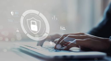 İş adamı siber güvenliğin özünü keşfeder. Siber koruma yöntemlerini, siber tehditleri derinlemesine araştır ve siber güvenlik duruşunu destekle. Siber Güvenlik Çağı EIDE 'de gezinmek için gerekli